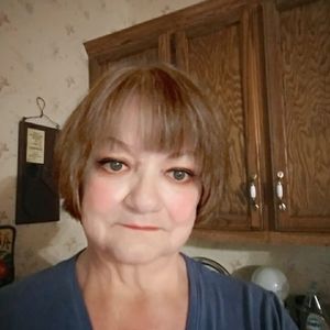 Meet your Posher, Deborah